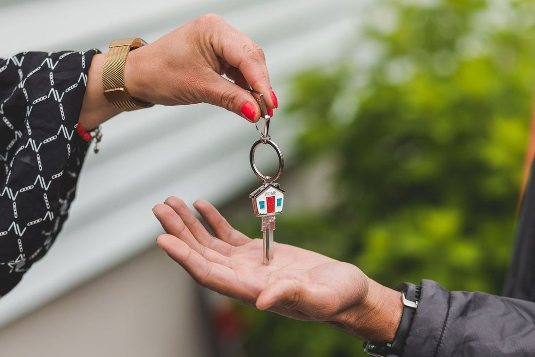 Keys handed over at the start of a new tenancy